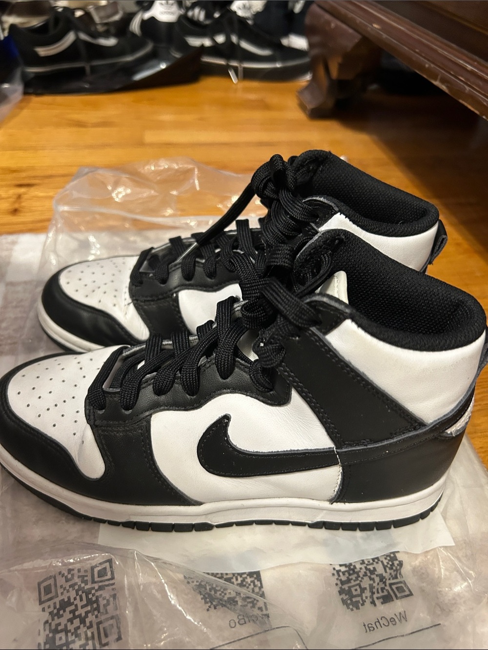 Nike Women's High-Top Sneakers in Black and White